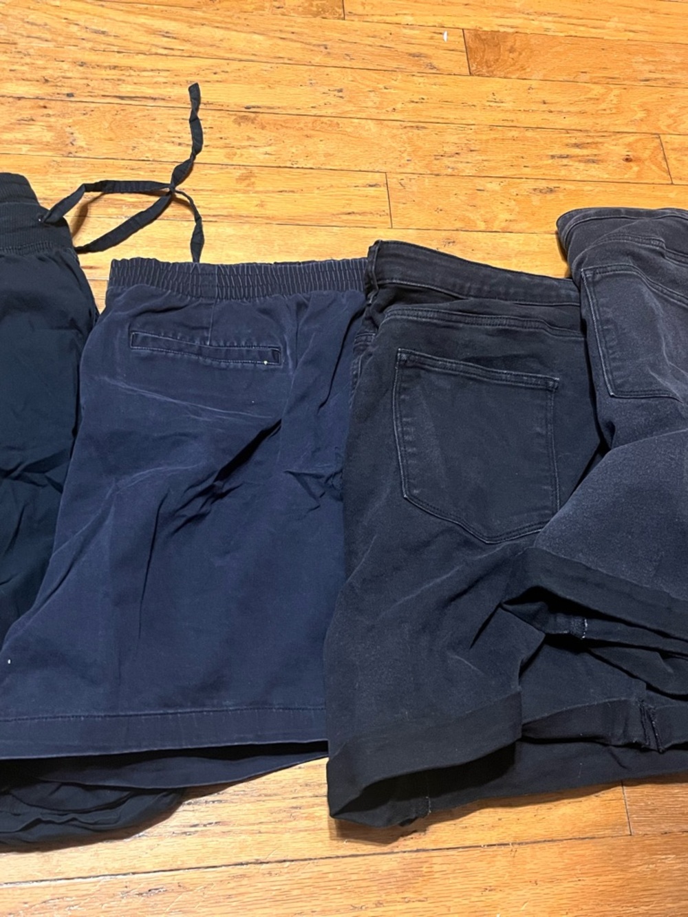 Women’s shorts bundle size 26W (4 pieces)